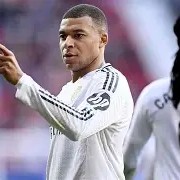 爱游戏体育-欧冠赛程紧密，球队备战情况备受关注()